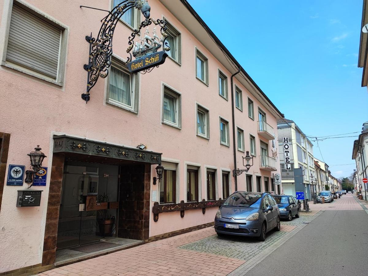 Hotel Schiff ラシュタット エクステリア 写真