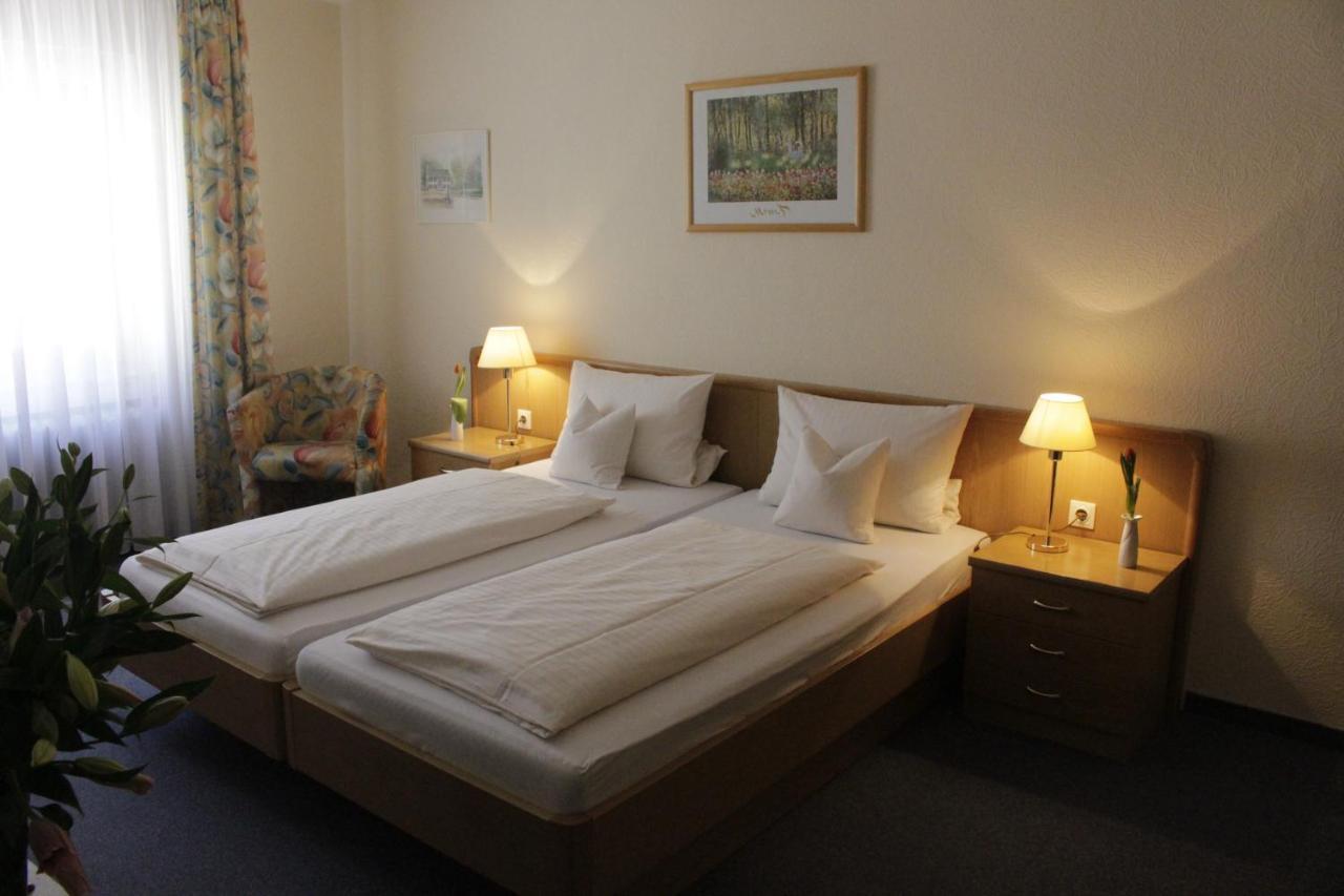Hotel Schiff ラシュタット エクステリア 写真